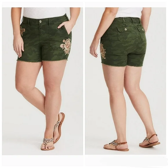 Torrid Green Camo Cutoff Shorts Floral Embroidery High Rise Raw Hem Casual 20 - Picture 13 of 13